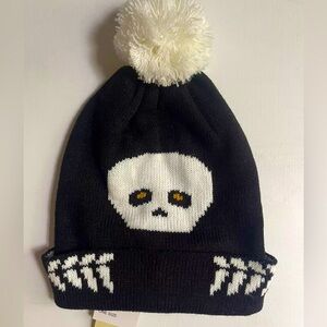 NWT SKULL 💀 Knit Beanie Hat Halloween O/S Pom Pom Black Nordstrom collection 18